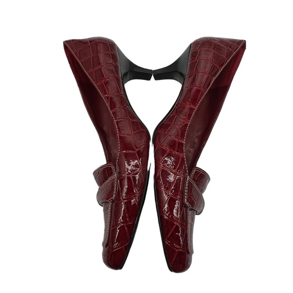 Bandolino Red Patent Square Toe Kitten Heels Size 9 1/2 Women’s - Picture 7 of 10